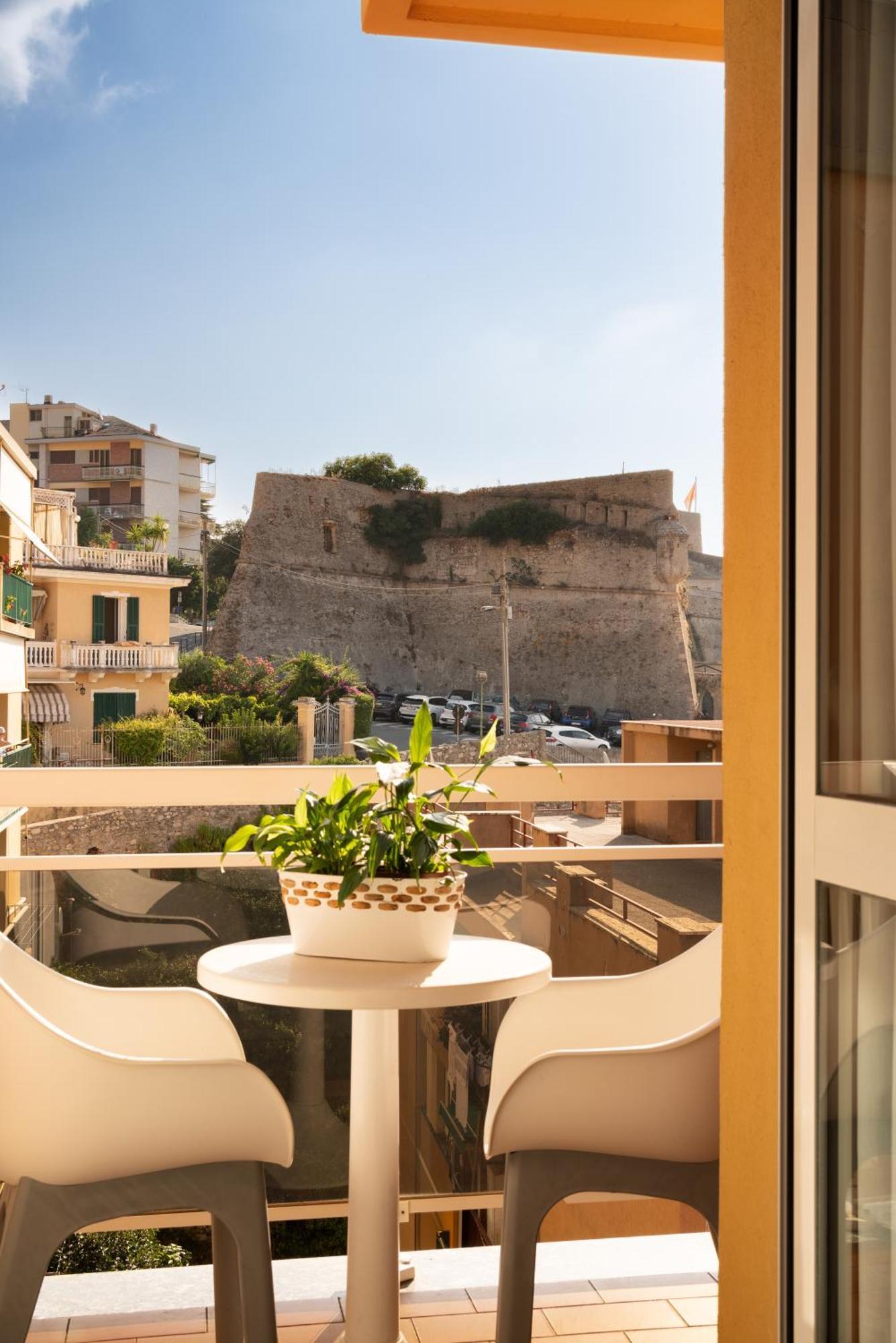 Hotel Careni Villa Italia Finale Ligure Zewnętrze zdjęcie