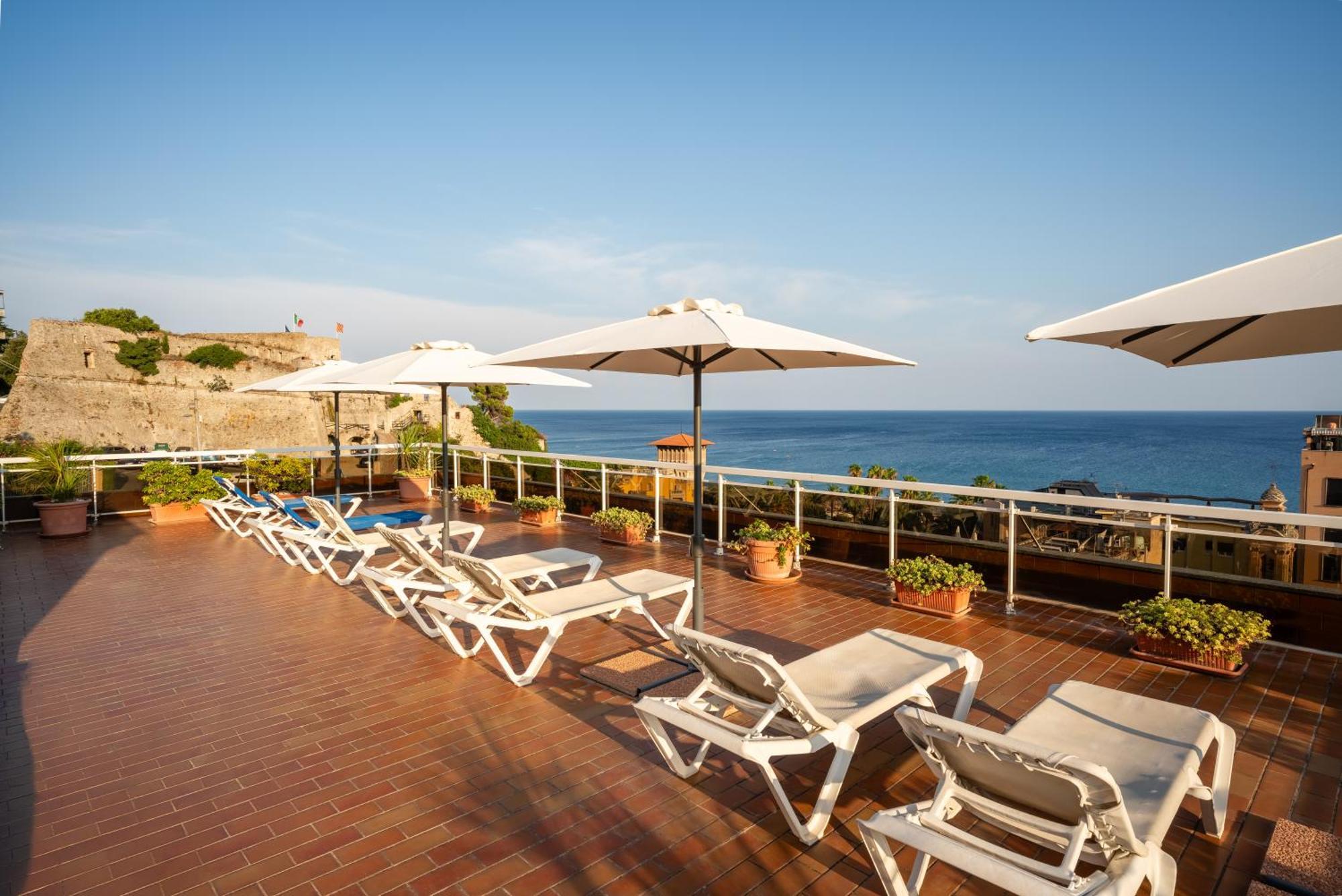Hotel Careni Villa Italia Finale Ligure Zewnętrze zdjęcie